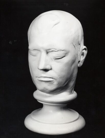 the bust of a head
